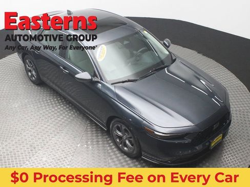 Used 2023 Honda Accord EX image 3