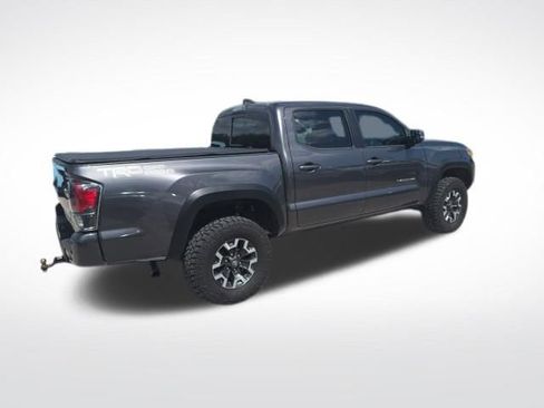 Used 2021 Toyota Tacoma TRD Off-Road w/ Technology Package RWD image 3