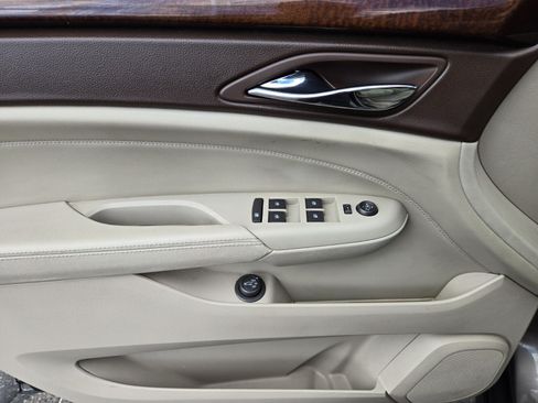 Used 2011 Cadillac SRX Luxury FWD image 15