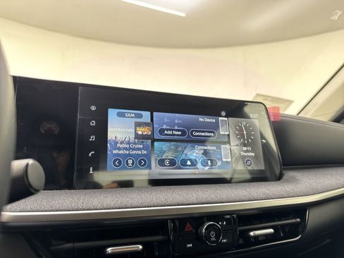 New 2025 Nissan Kicks SV image 7