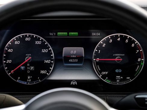 Used 2019 Mercedes-Benz S 560e w/ AMG Line Exterior image 19