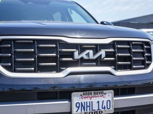 Used 2023 Kia Telluride S AWD/4WD image 6