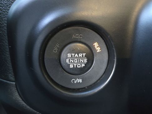 Used 2020 Jeep Gladiator Rubicon AWD/4WD image 23