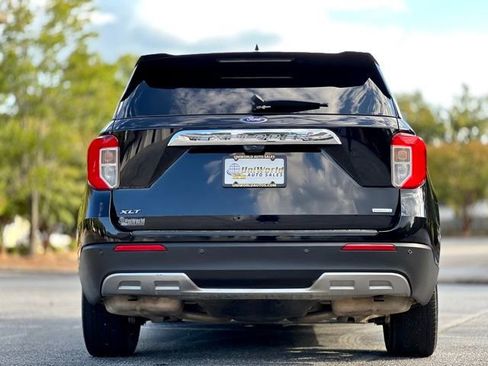 Used 2020 Ford Explorer XLT w/ Equipment Group 202A image 8