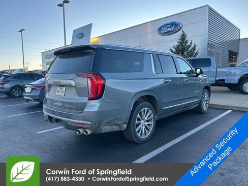 Used 2021 GMC Yukon XL Denali w/ Denali Premium Package image 3