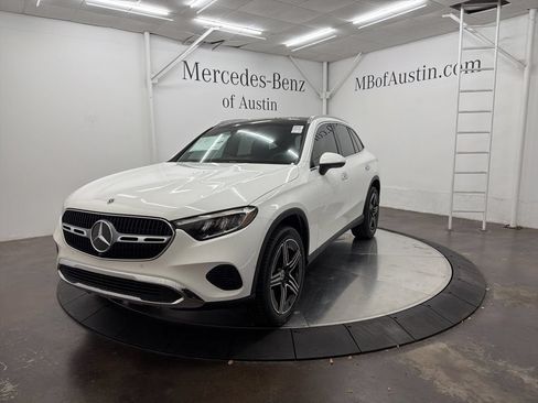 Used 2026 Mercedes-Benz GLC 300 image 3