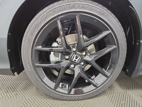 New 2025 Honda Civic Sport image 40