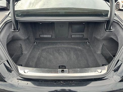 Used 2012 Audi A8 L 4.2 image 6