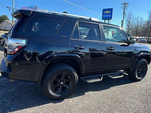 Used 2018 Toyota 4Runner SR5 w/ Wilderness Package image 5