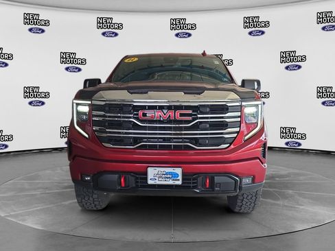 Used 2022 GMC Sierra 1500 AT4 w/ AT4 Preferred Package AWD/4WD image 7