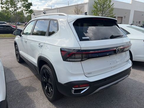 New 2026 Volkswagen Taos SEL AWD/4WD image 4