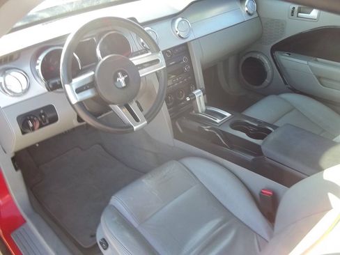 Used 2009 Ford Mustang Premium RWD image 9