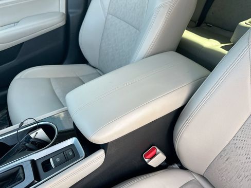Used 2023 Nissan Altima 2.5 SL FWD image 21