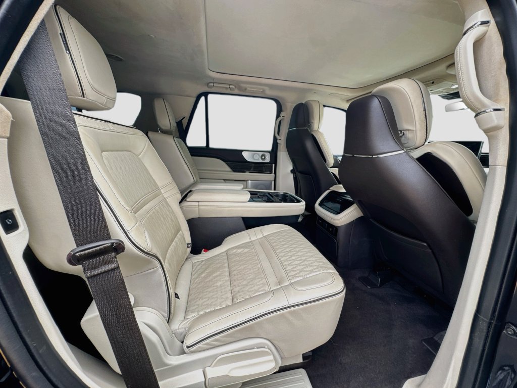 Used 2022 Lincoln Navigator Black Label AWD/4WD image 37
