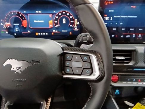 Used 2024 Ford Mustang GT RWD image 15