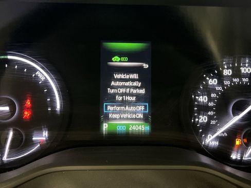 Used 2023 Toyota Sienna LE image 17