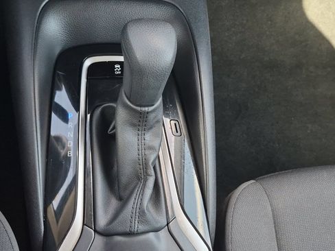 Certified 2025 Toyota Corolla LE FWD image 18