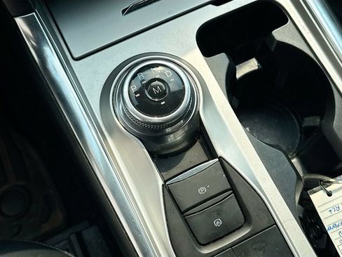 Used 2020 Ford Explorer XLT w/ Equipment Group 202A AWD/4WD image 19