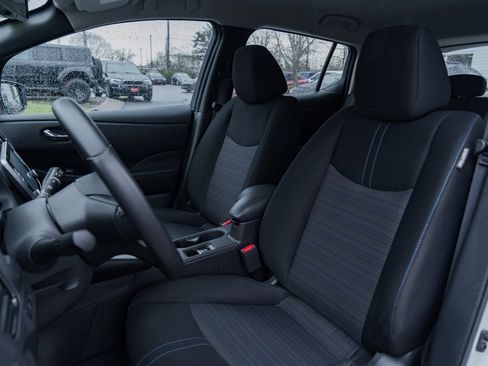 Certified 2024 Nissan Leaf SV Plus image 18