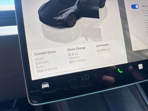 Used 2024 Tesla Model 3 Standard Range image 5