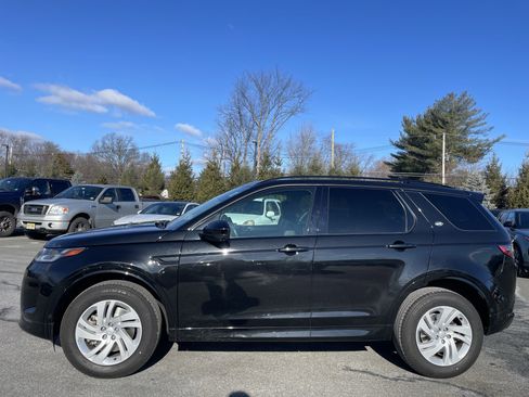 Certified 2024 Land Rover Discovery Sport S image 8
