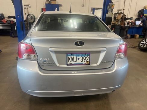 Used 2012 Subaru Impreza 2.0i AWD/4WD image 9