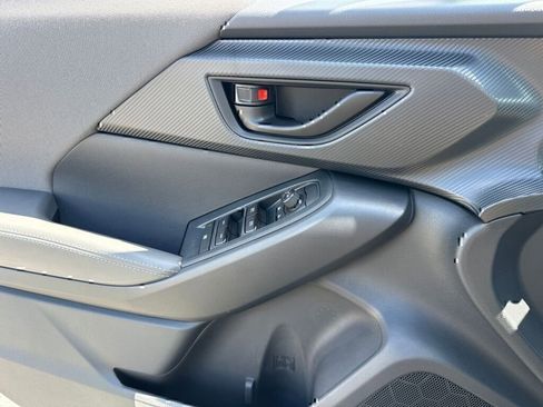 New 2025 Subaru Crosstrek 2.0i Premium image 11