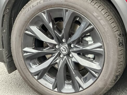 Certified 2025 MAZDA CX-90 Plug-In Hybrid w/Premium Sport image 27