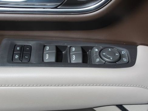 Used 2024 Chevrolet Tahoe Z71 w/ Luxury Package AWD/4WD image 34