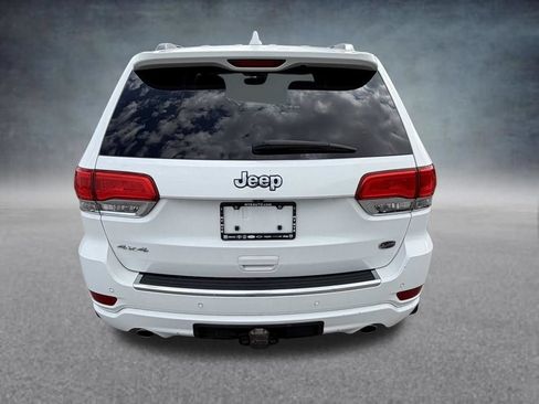 Used 2017 Jeep Grand Cherokee Overland w/ Jeep Active Safety Group AWD/4WD image 4