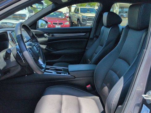 Used 2019 Honda Accord Sport image 12