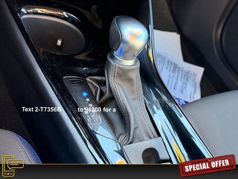 Used 2022 Toyota C-HR XLE image 20