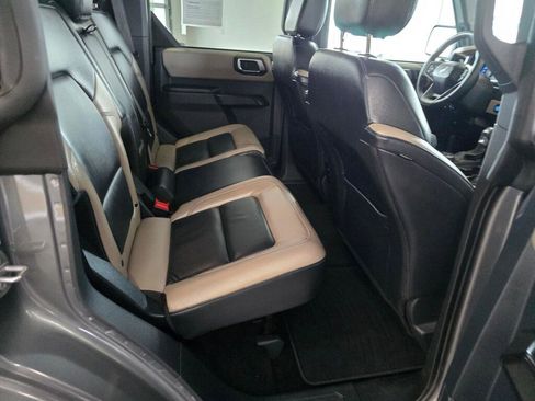 Used 2024 Ford Bronco Wildtrak AWD/4WD image 38