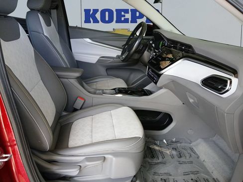 Used 2023 Chevrolet Bolt EUV Premier w/ Super Cruise Package FWD image 17