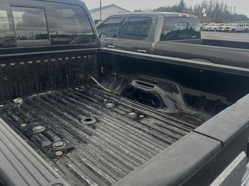 Used 2016 Ford F350 Platinum w/ Platinum Package image 13