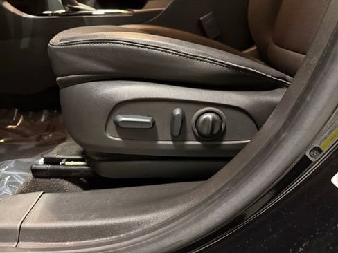 Certified 2023 Buick Encore GX Select image 11