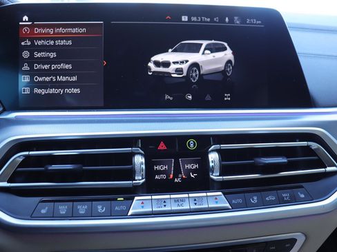 Used 2022 BMW X5 sDrive40i w/ Premium Package image 35