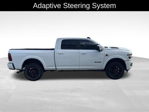 Used 2025 RAM 2500 Limited AWD/4WD image 9