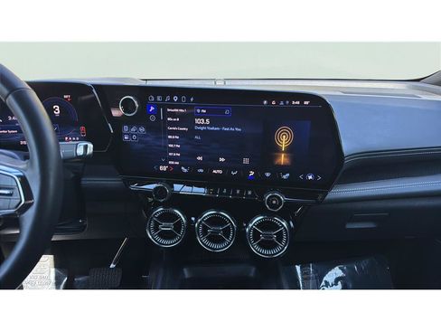 Used 2024 Chevrolet Blazer EV LT AWD/4WD image 24
