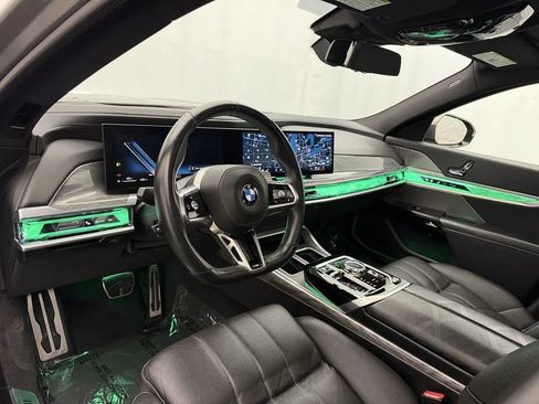 Used 2024 BMW 740i xDrive AWD/4WD image 7