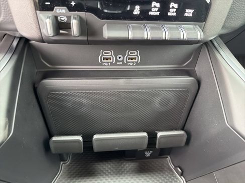 New 2026 RAM 1500 Big Horn AWD/4WD image 33