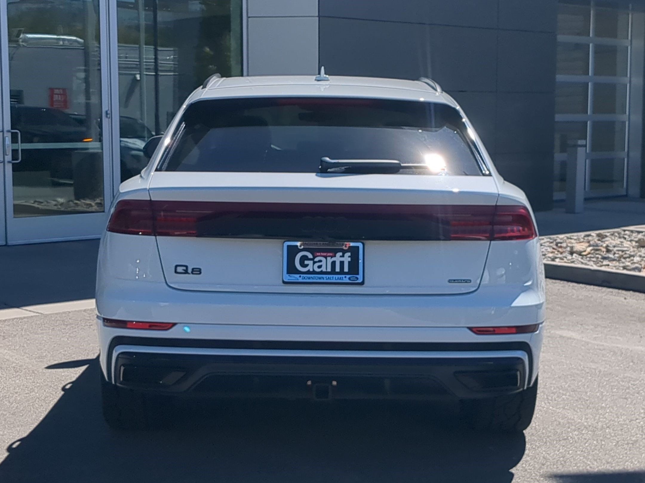 Used 2021 Audi Q8 Prestige AWD/4WD image 6