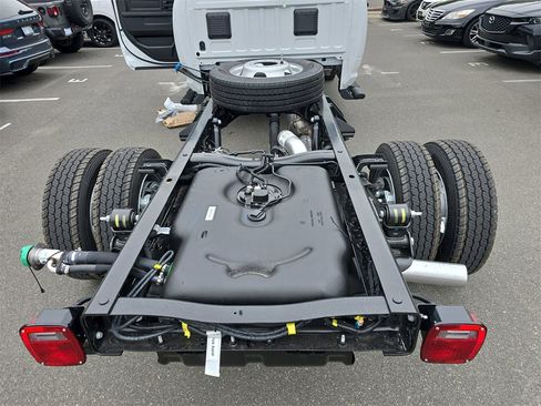 New 2026 RAM 4500 Tradesman w/ Chrome Appearance Group image 12