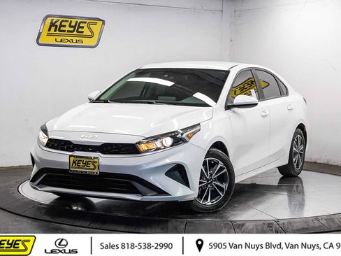 Used 2023 Kia Forte LXS FWD image 1