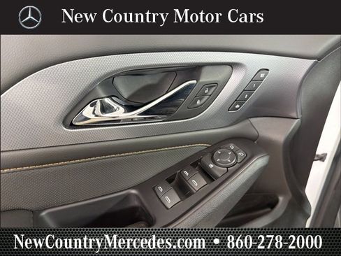 Used 2018 Chevrolet Traverse Premier image 13