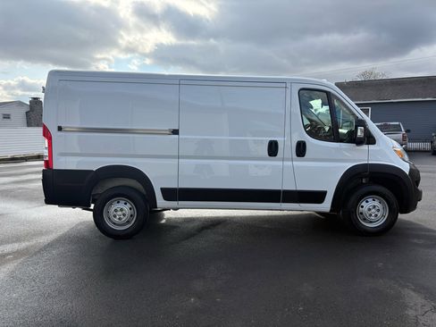 Used 2023 RAM ProMaster 2500 image 6