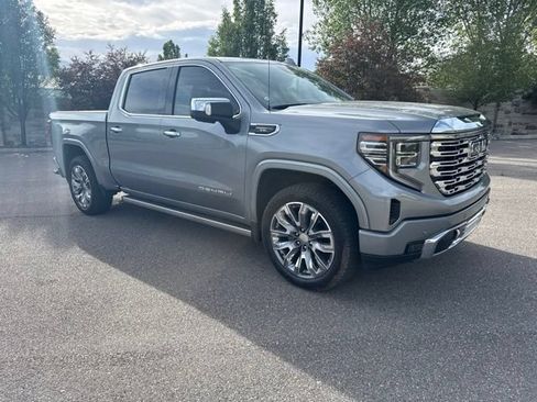 Used 2024 GMC Sierra 1500 Denali w/ Denali Reserve Package AWD/4WD image 17