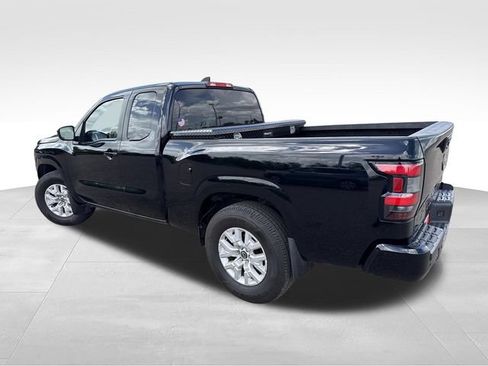 Certified 2023 Nissan Frontier SV w/ Technology Package RWD image 6