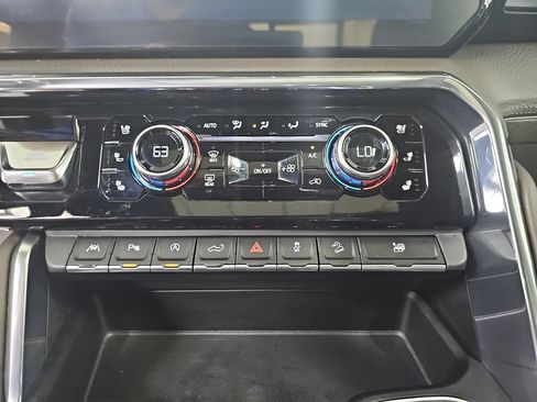 Certified 2024 GMC Sierra 1500 Denali w/ Denali Reserve Package AWD/4WD image 25