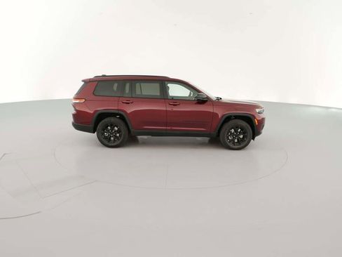 New 2025 Jeep Grand Cherokee L Altitude image 14